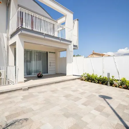 Villa Arricàmpati In